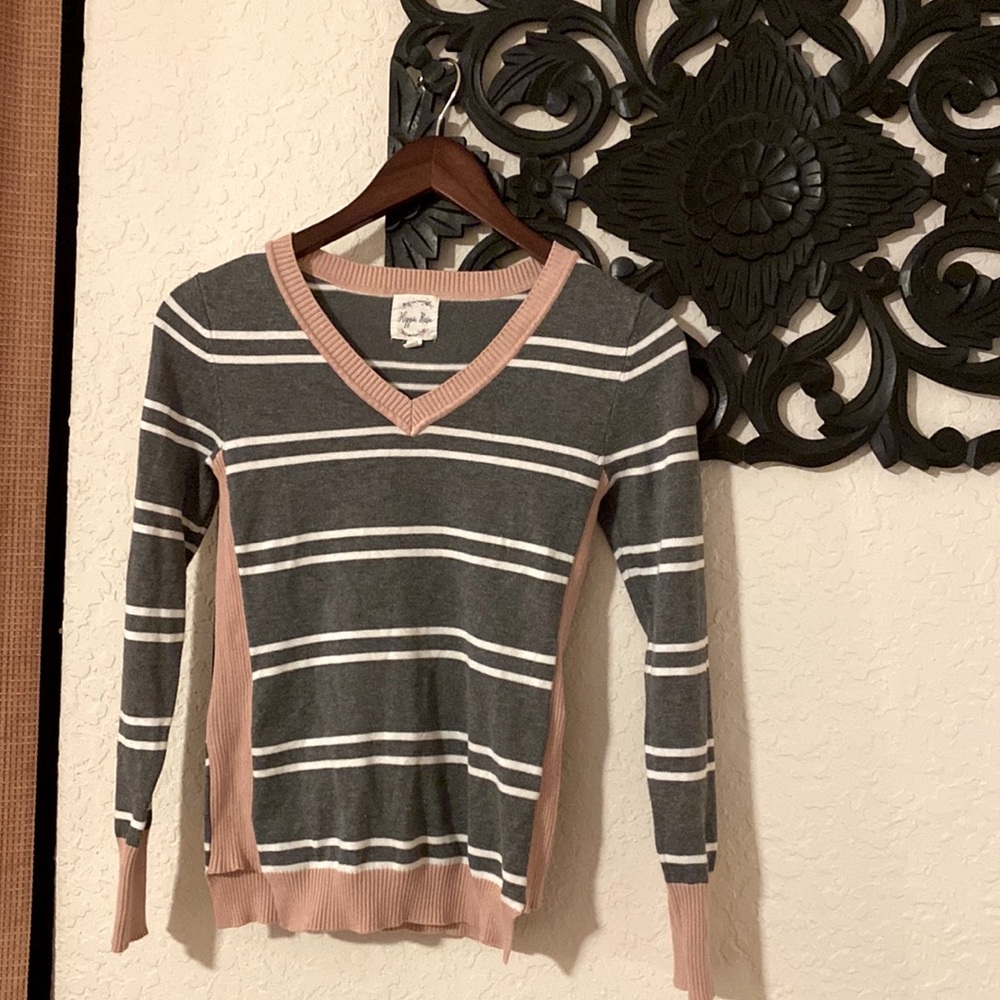 Hippie rose pullover sweater size S